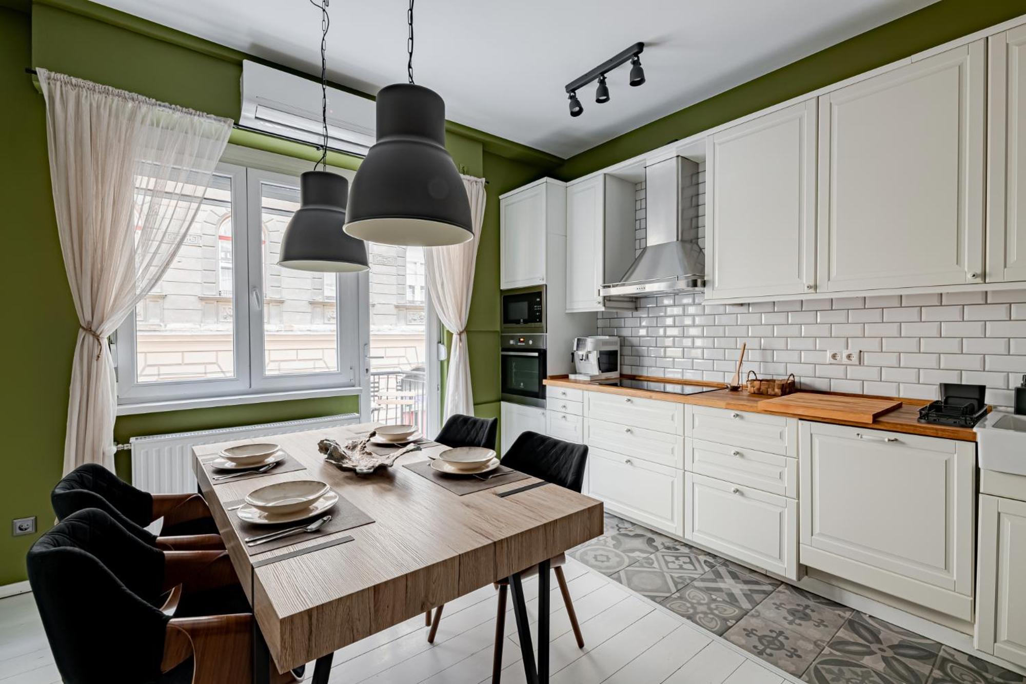 Apartman Synagogue Kira