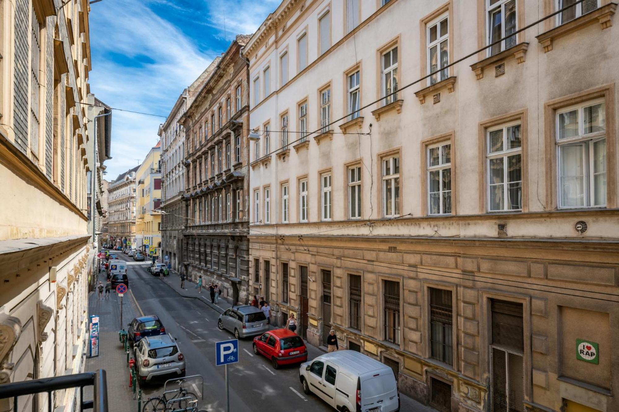Synagogue Kira Budapest